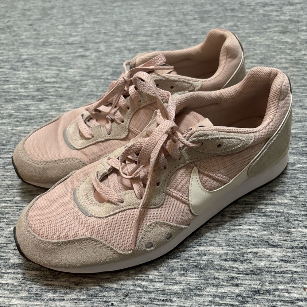 Nike Venture Runner Pink Oxford Running Shoes Ladies 11.5 - Picture 3 of 9
